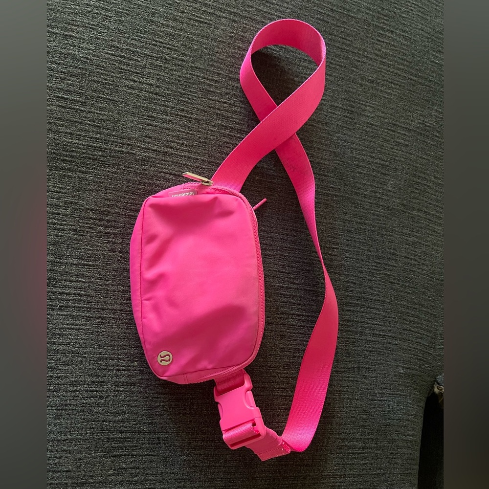 Pink Lululemon belt bag